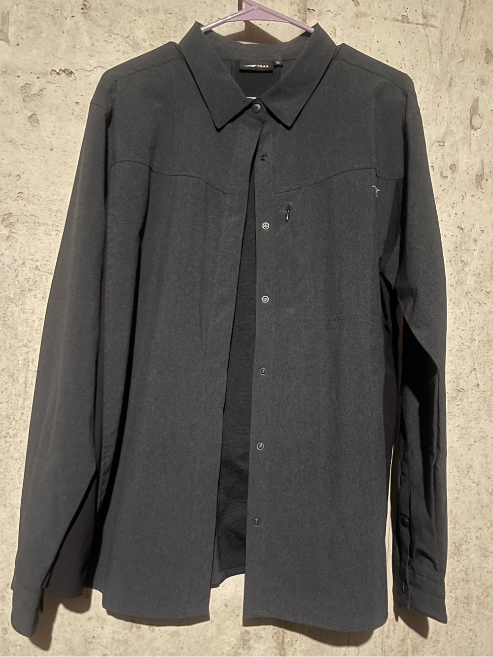 Altra Trail Running/Hiking Grey/Black Shirt